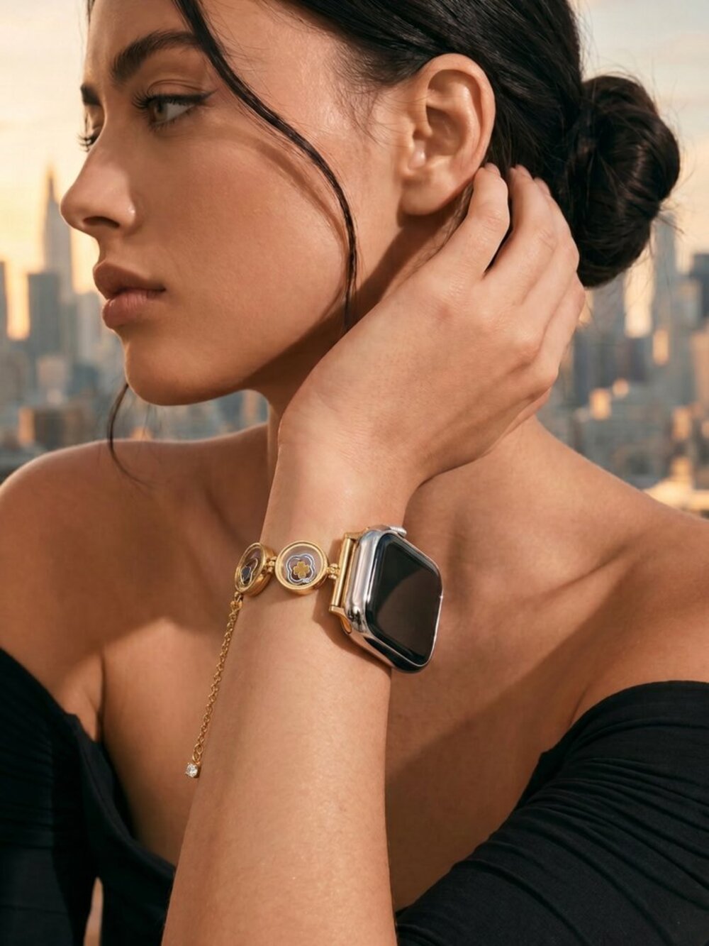 18K Gold Plated Floating Locket Apple Watch Bracelet